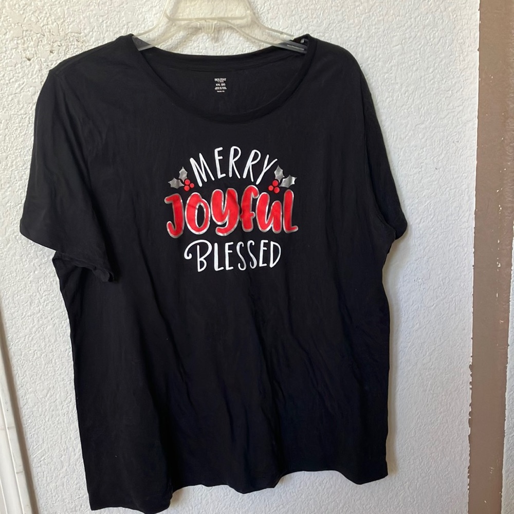 FINAL MARKDOWN Ladies holiday tee xxl